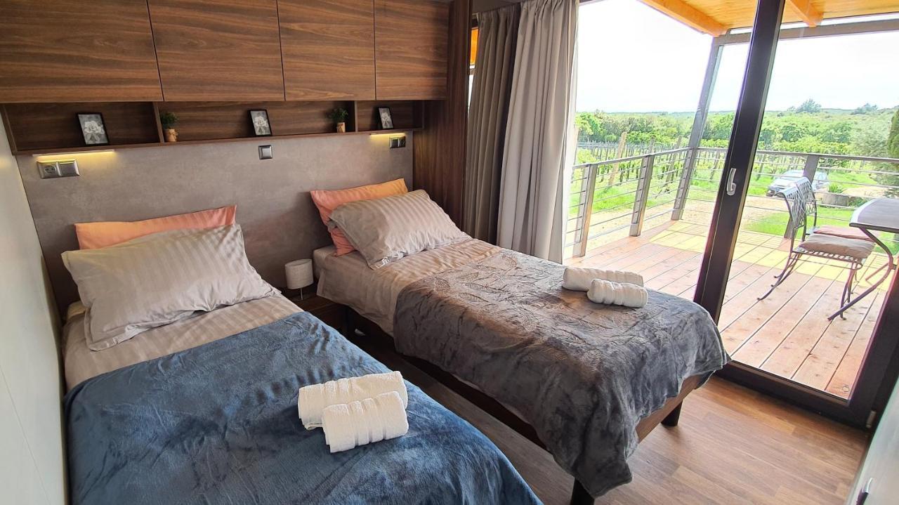 Collis Winery - Family & Friends - Mobilhome โรวีน ภายนอก รูปภาพ